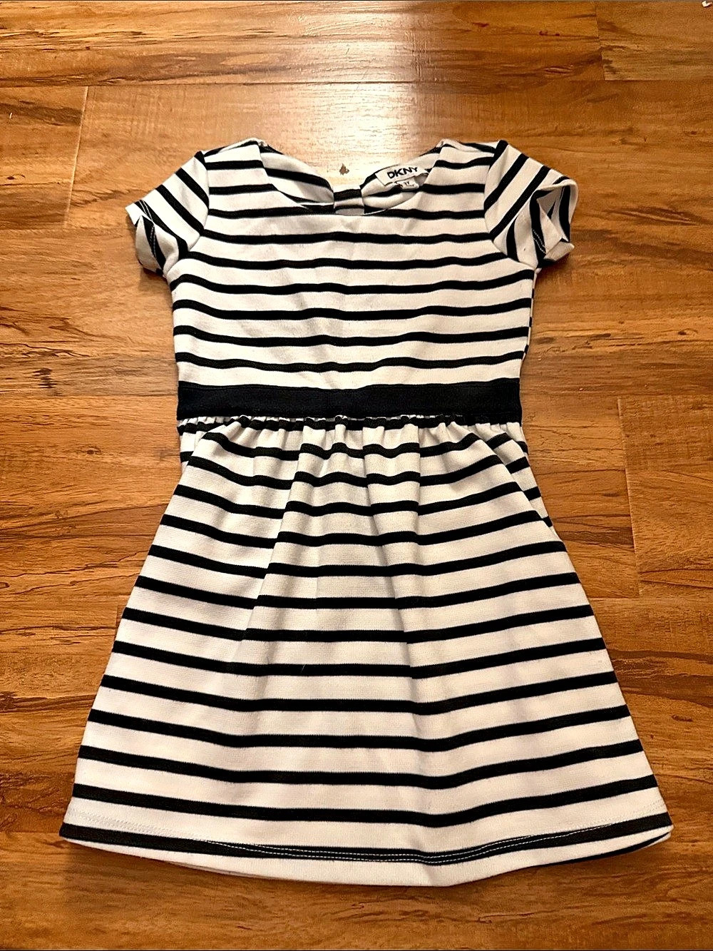 DKNY Girls Striped Dress Size 3T Like New